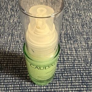 Caudalie Vinopure Skin Perfecting Serum - Mint Green